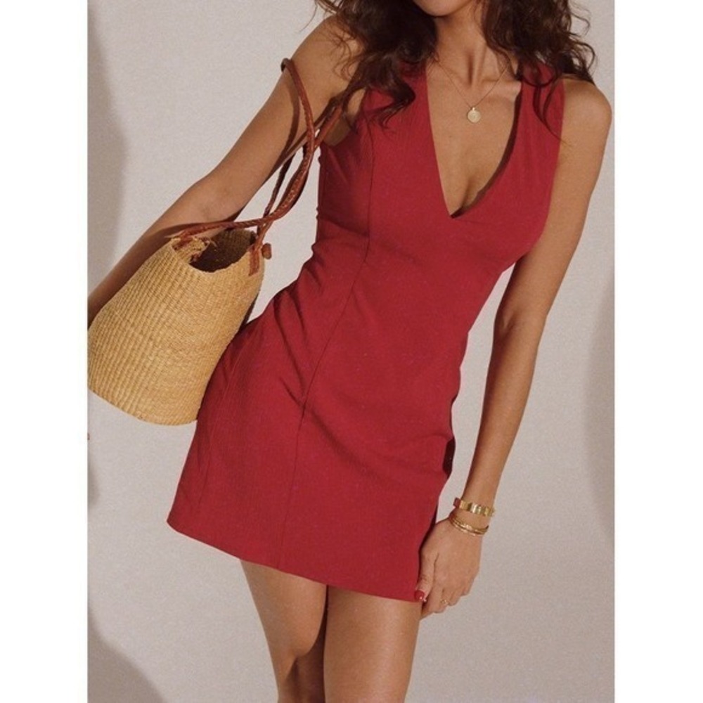 Commense Red V-Neck Mini Dress